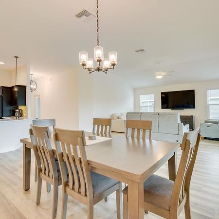 Updated Villages Retreat With Screened Patio! ลีสเบิร์ก ภายนอก รูปภาพ